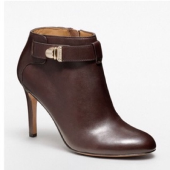 New w/OUT Box “BLACK” Coach Bootie w/Silver Buckle - Picture 6 of 6